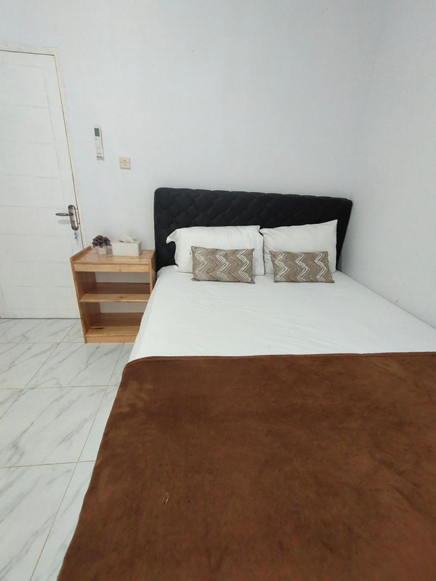 Stella Villa Ngurbloat Zimmer foto